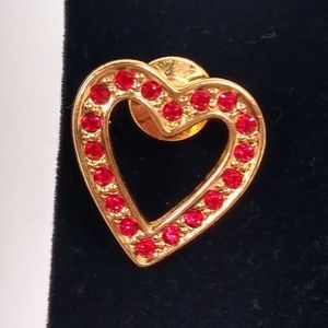Brooch Pin Avon Gold Sparkling Red Heart Vintage